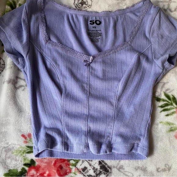 SO Lavender lace crop top - Picture 1 of 3